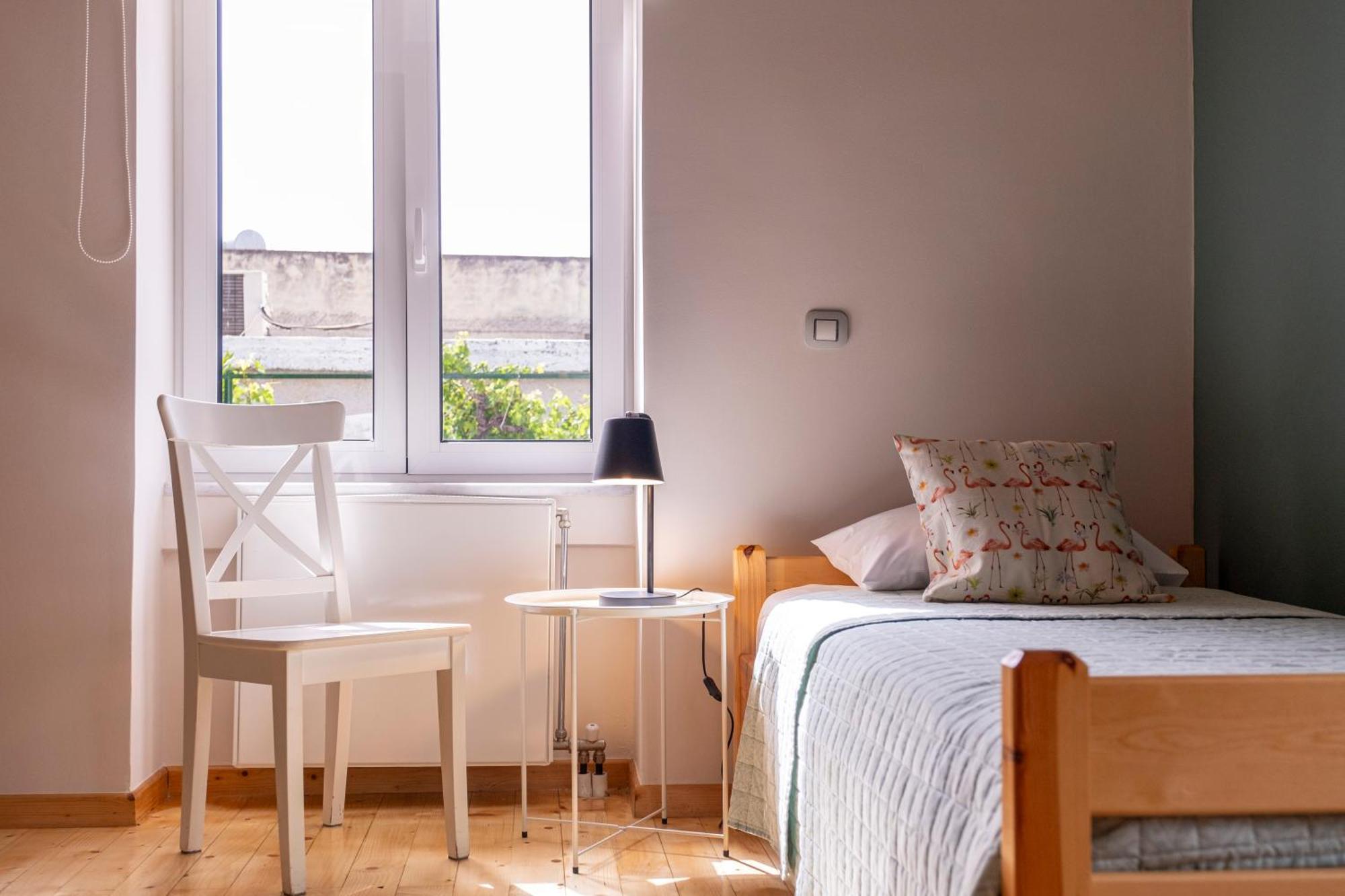 Oasis Home Толон Екстериор снимка