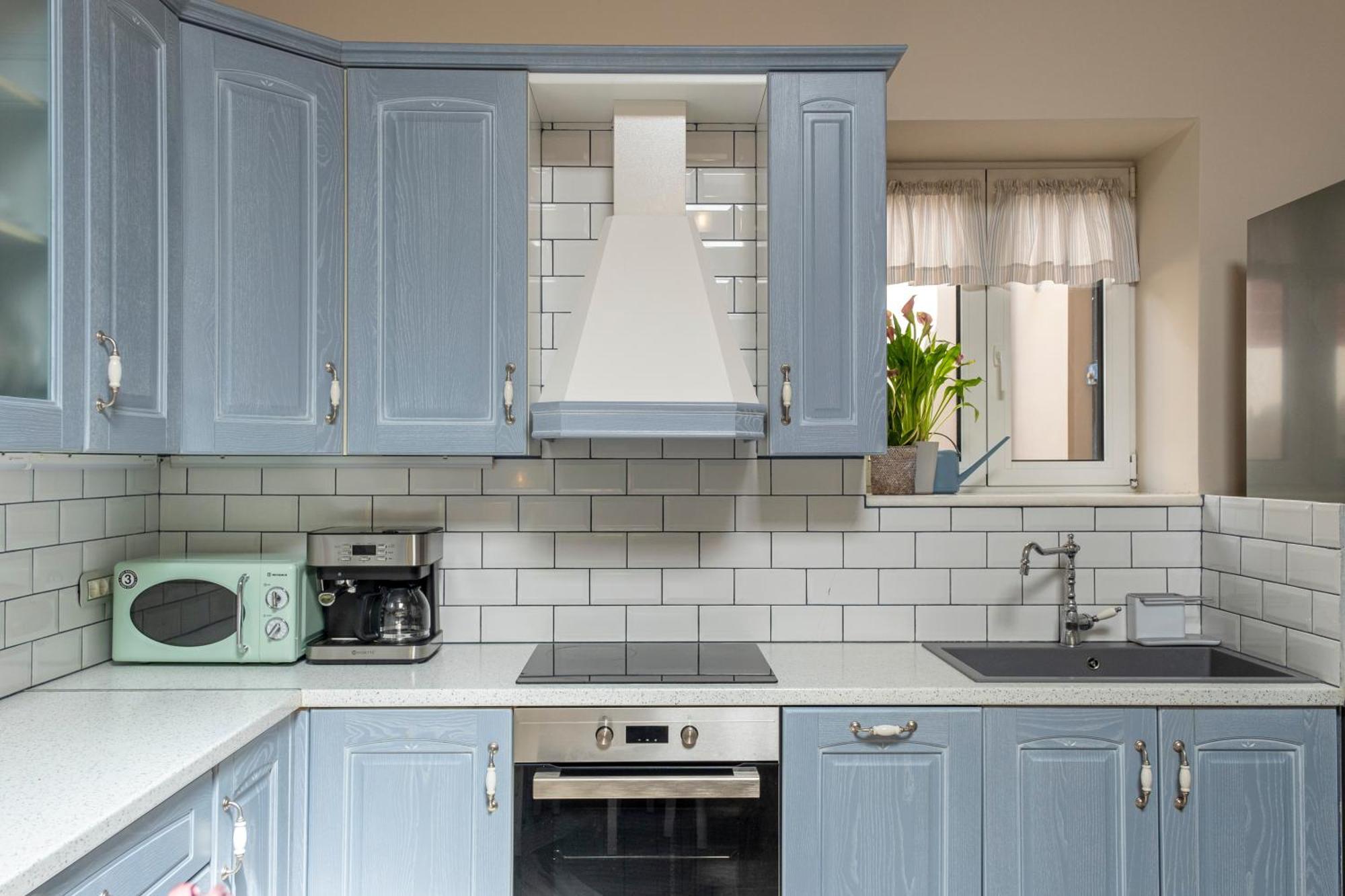 Oasis Home Толон Екстериор снимка