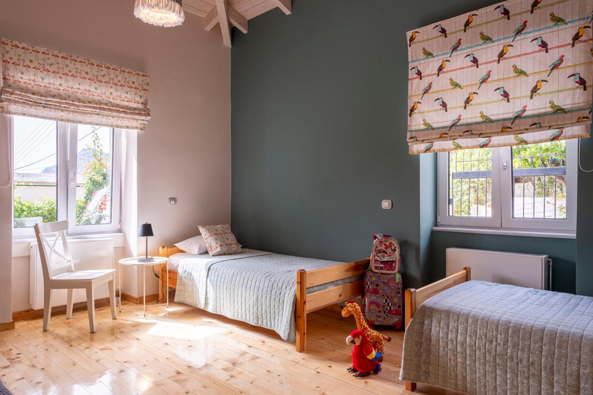 Oasis Home Толон Екстериор снимка
